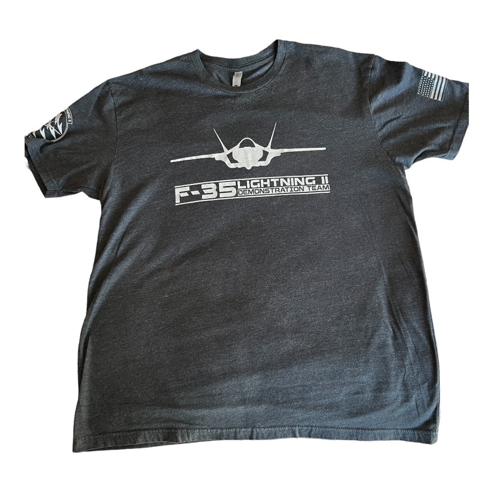 MEN’S extra-large T-shirt